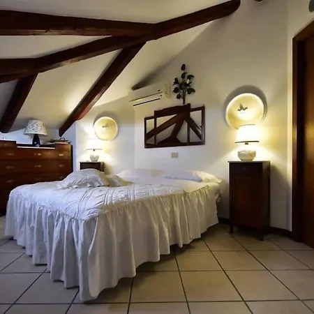 Appartamento Gli Orti Couette-café 3*