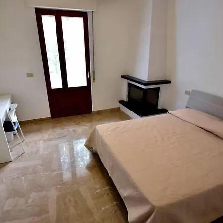 Gli Orti Alojamento de Acomodação e Pequeno-almoço Collecorvino